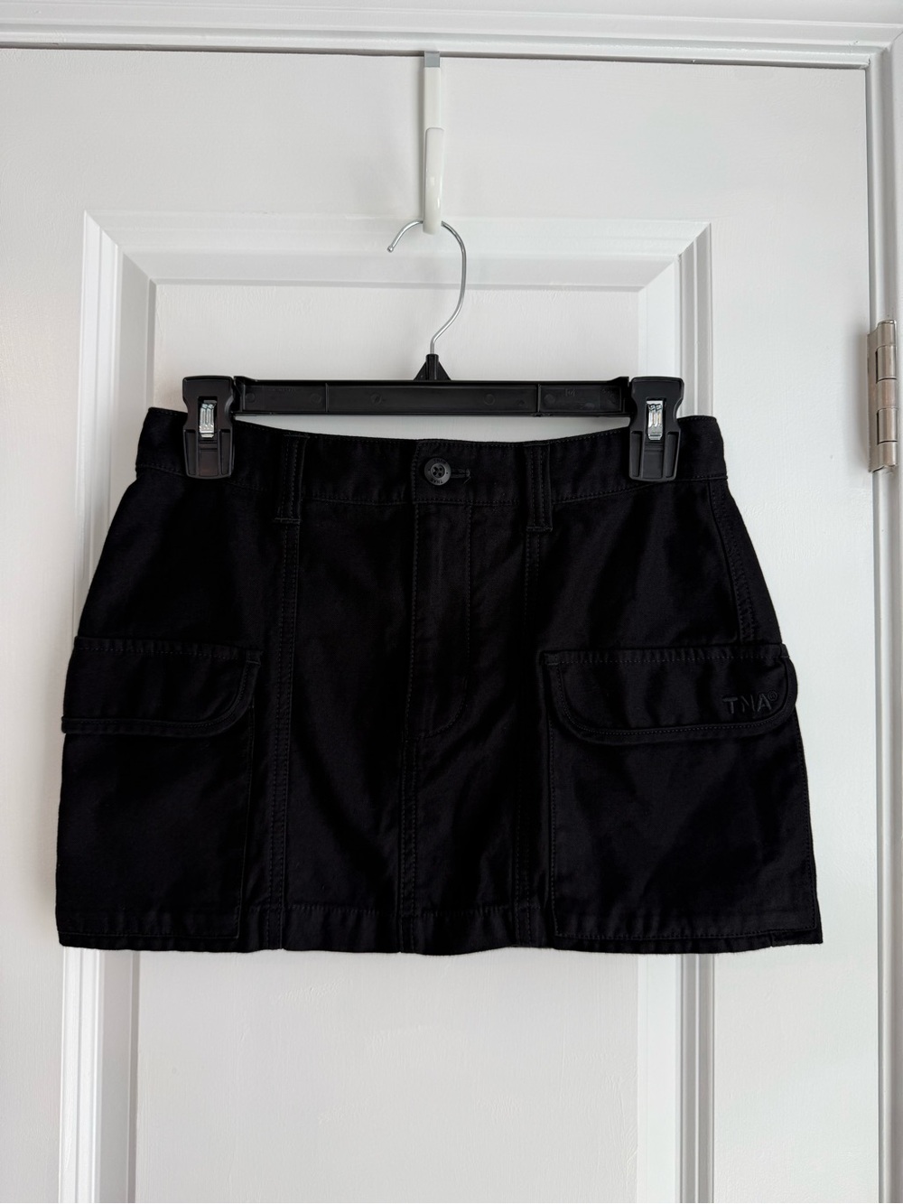 Aritzia TNA Women’s Reggie Cargo Skirt Black Size 0